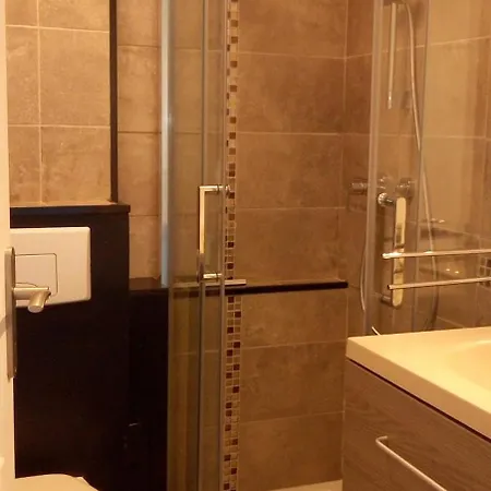 Cosy Avec Jardinet Varaville