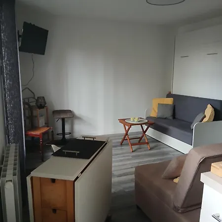 Cosy Avec Jardinet Appartement Varaville